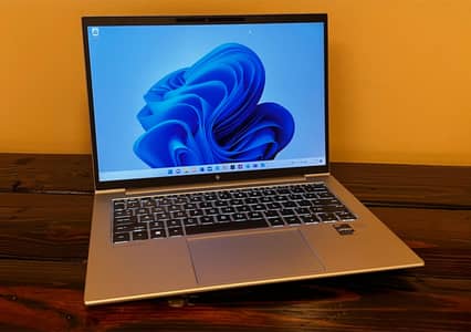 Hp Elitebook 11Gen Iris Graphics