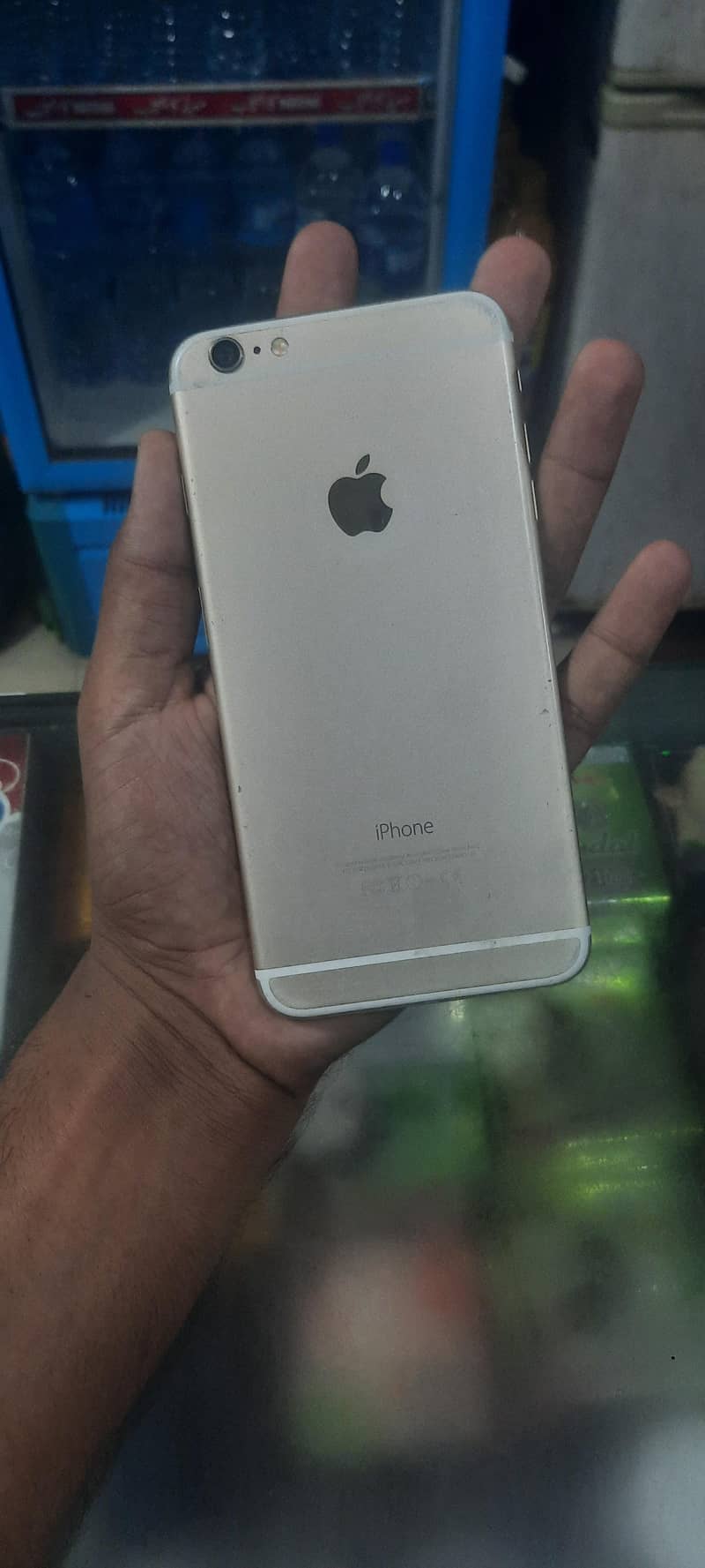 Apple iPhone 6S Plus 2