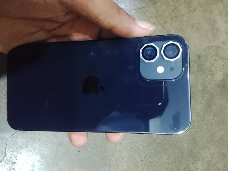 Apple iPhone 12 2