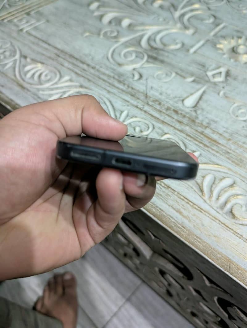 Google pixel 9a 4