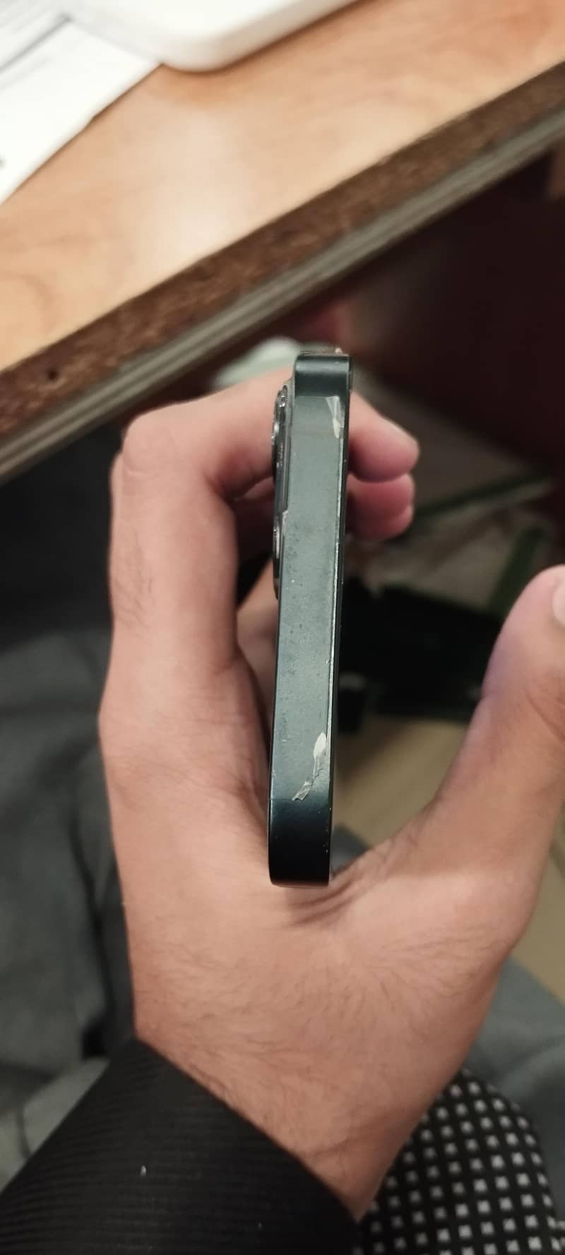Apple iPhone 13 2