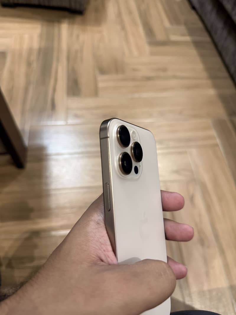 iPhone 16 Pro Max Jv 2