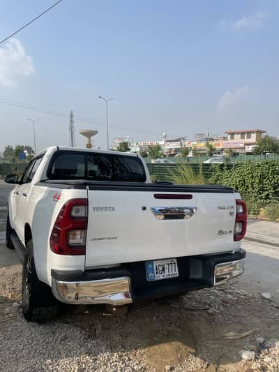Toyota revo 2021