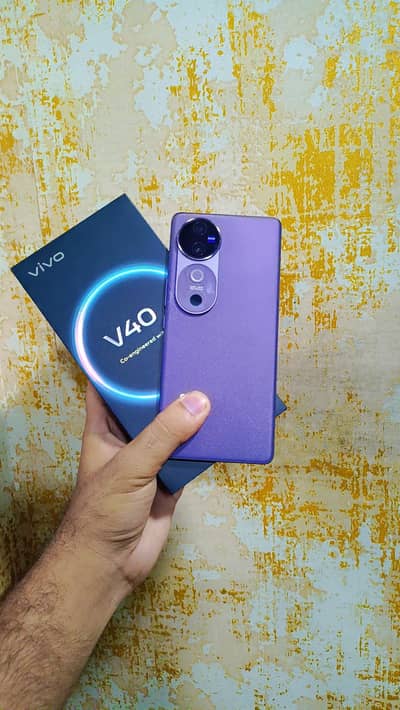 Vivo V40