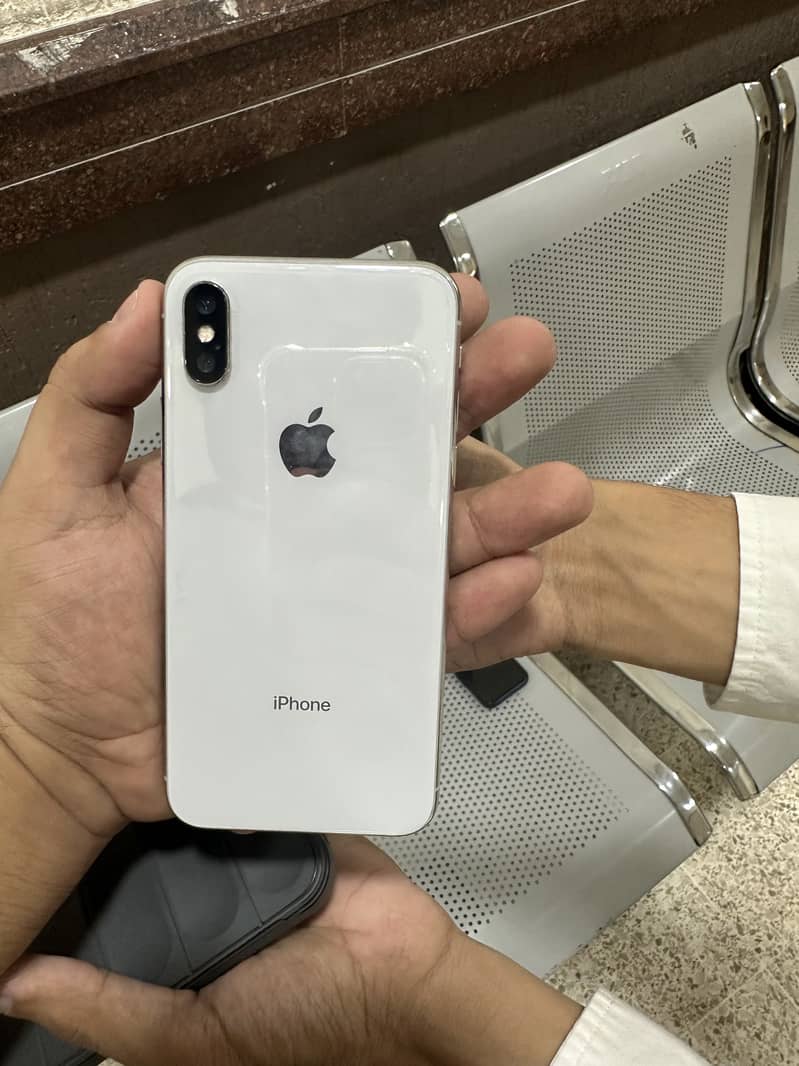 Apple iPhone X 0