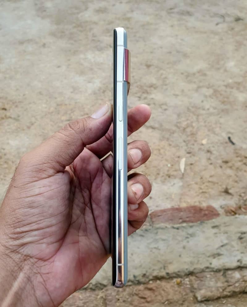 Google Pixel 7 Pro 4