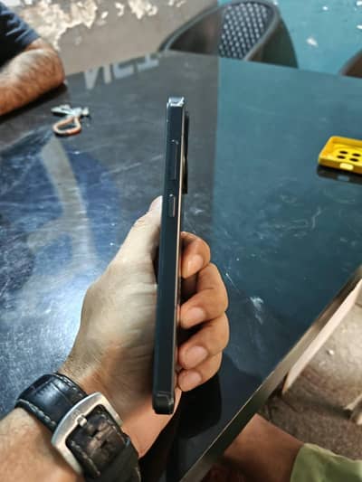 One Plus 13T 12/256 10/10 condition