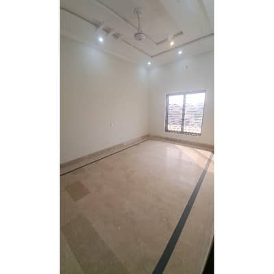 4 Marla Flat Faisalabad Road For Rent