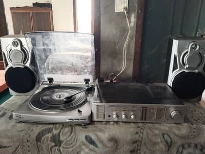 Aiwa stereo full Automatic Turntable system