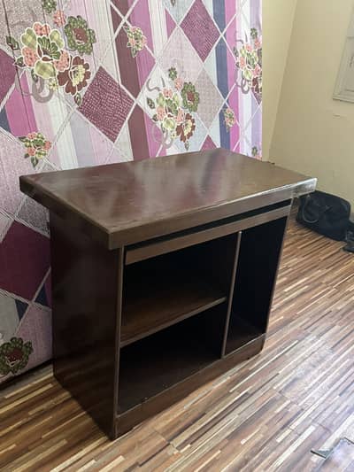 Office table side rack