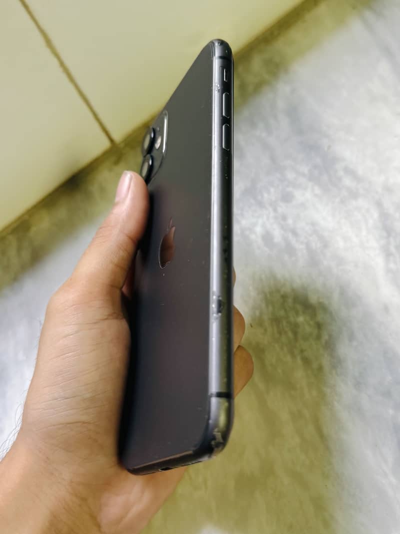 Apple iPhone 11 2