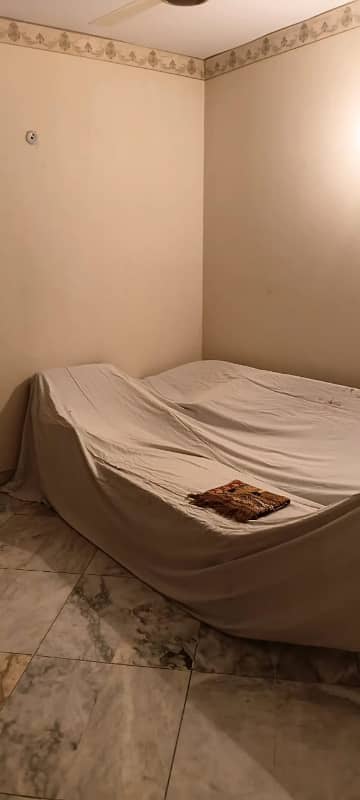 Rent 120 yards 2bed. d. d ground floor Alladin park k samne National Cement society
