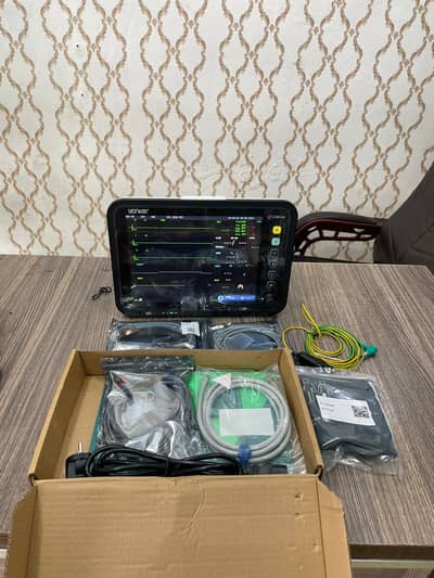 Patient Cardiac Monitor, New Chinese YK-8000 5 Parameter Vital Signs