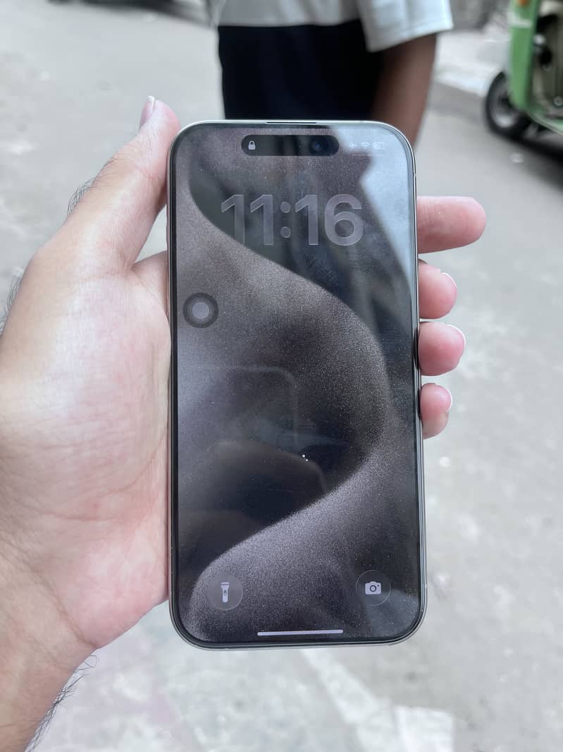 Apple iPhone 15 Pro 1
