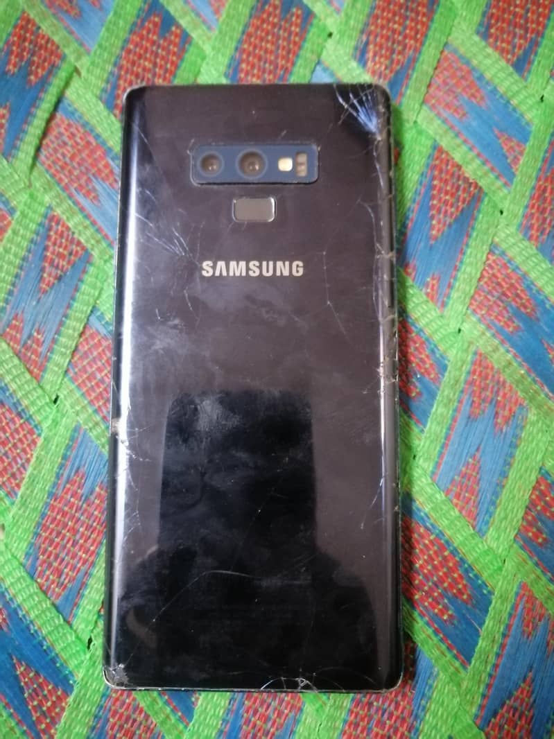Samsung Mobile Note 9 5