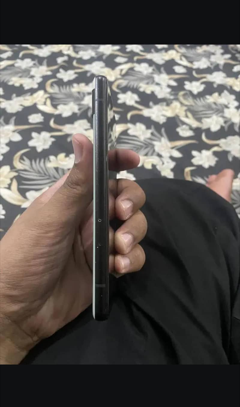 Google Pixel 6a 1