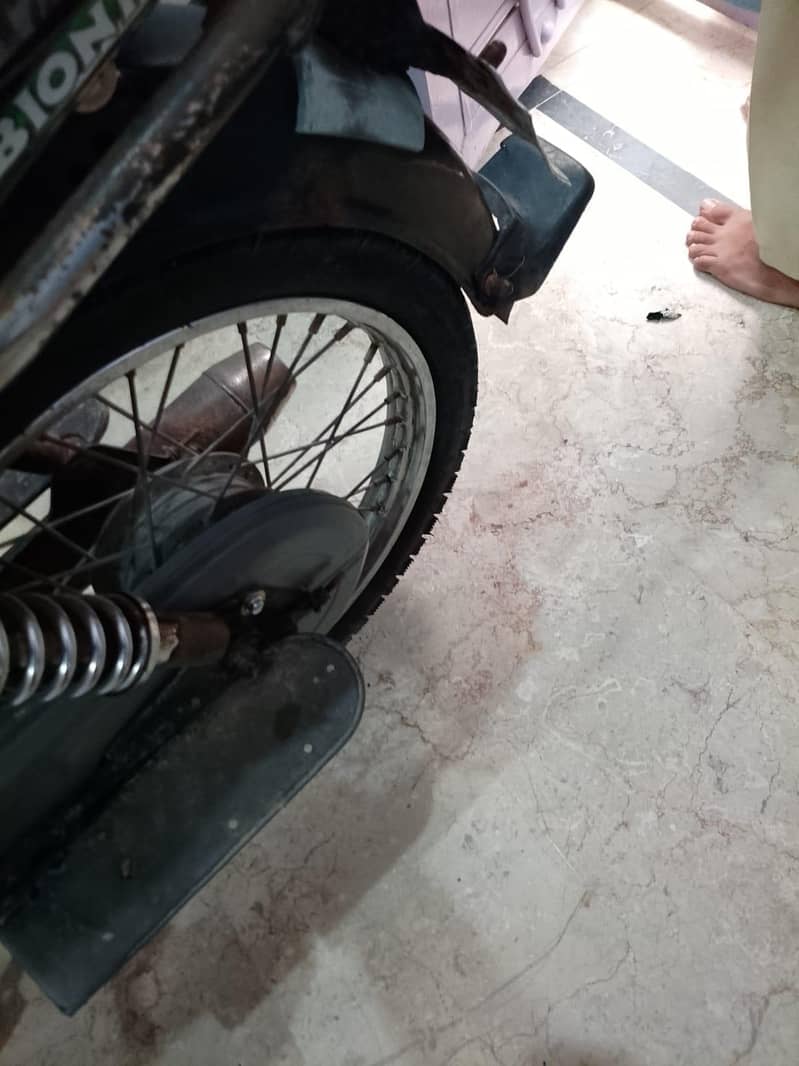 bionic motorcycle good condition 5