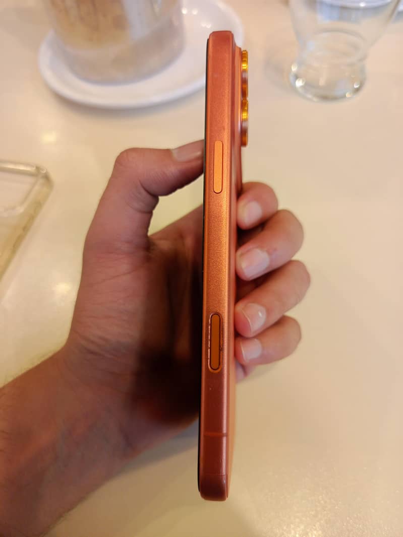 Apple iPhone 17 Pro Max 1