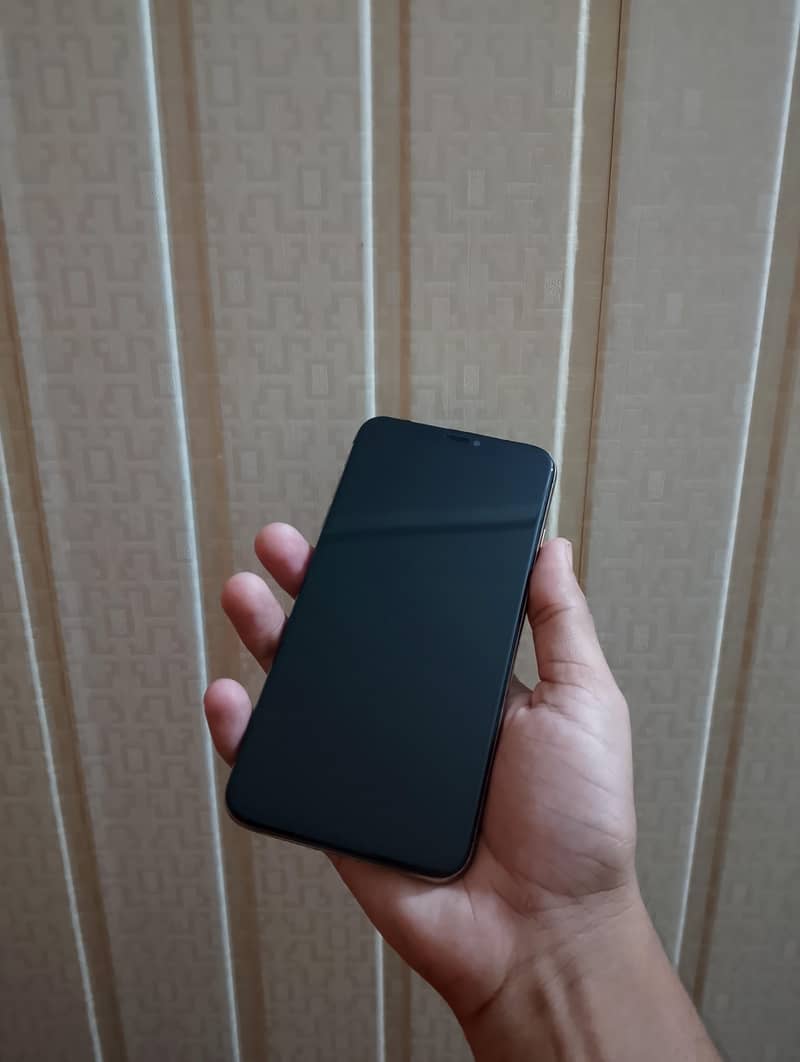 XSMAX 1