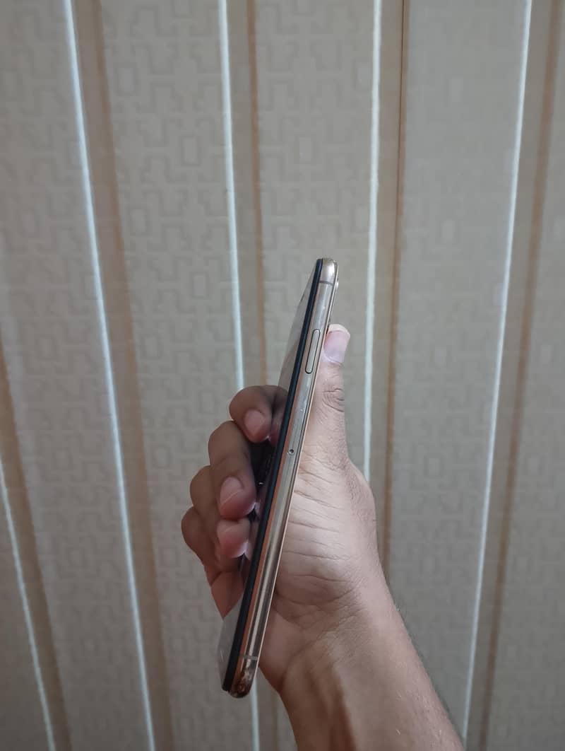 XSMAX 5