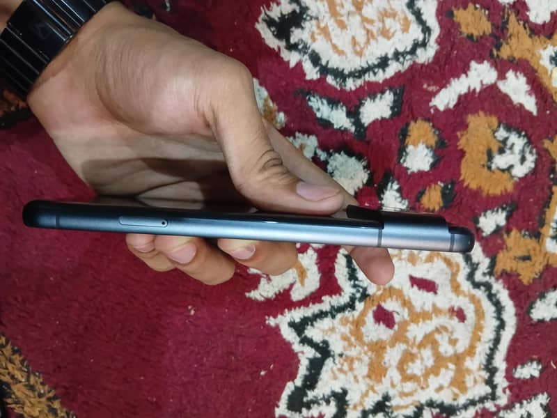 Google Pixel 8 5