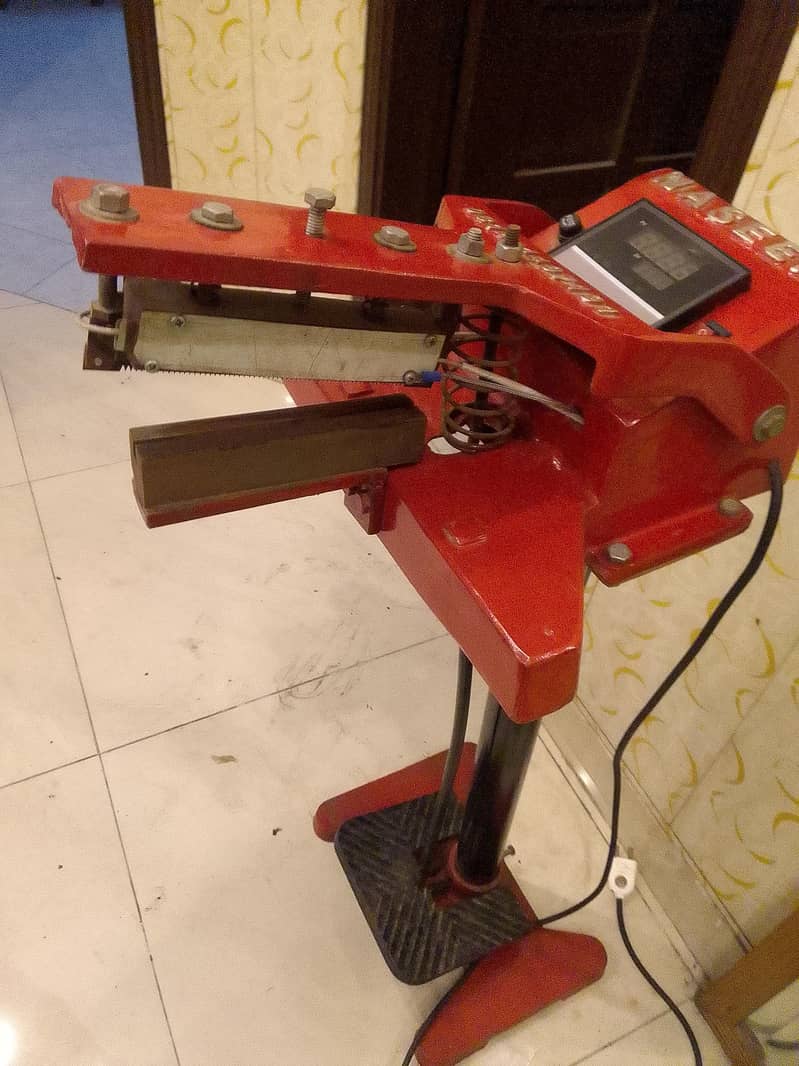 Ceiling packing machine 1