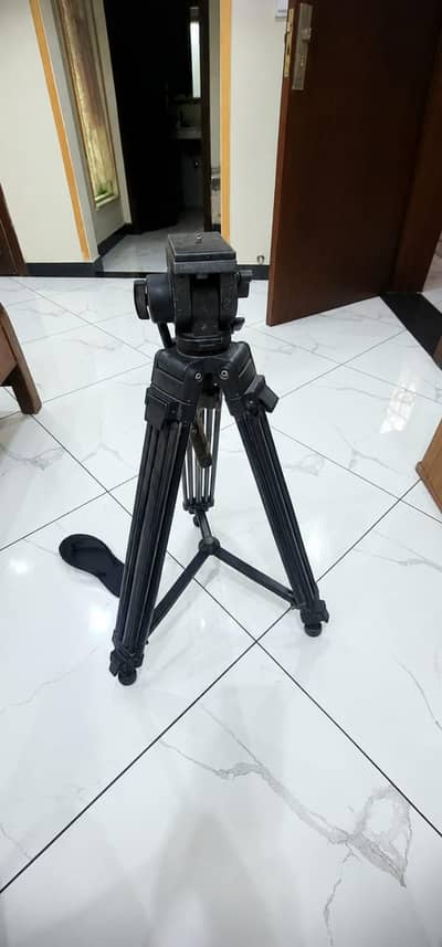 libec 650EX Tripod System