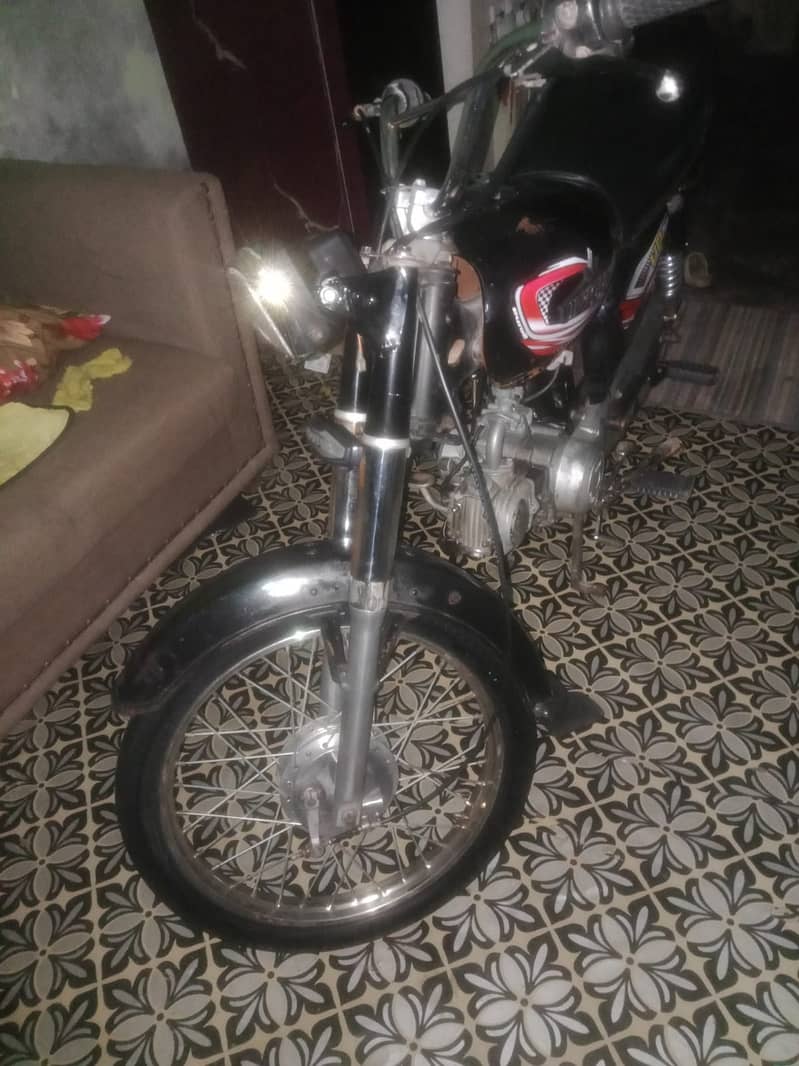 Unique 2009 Model 2