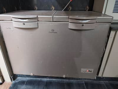 Dawlance double door deep freezer