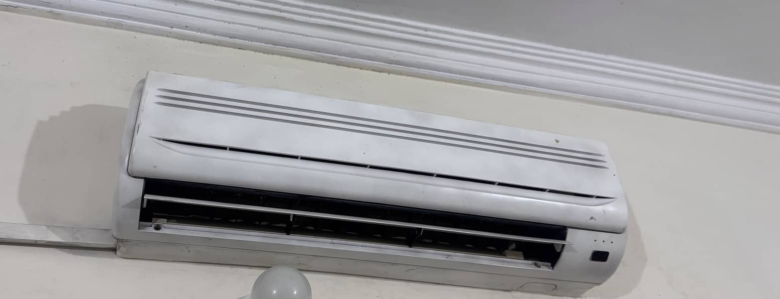 Haier split Ac one ton 2
