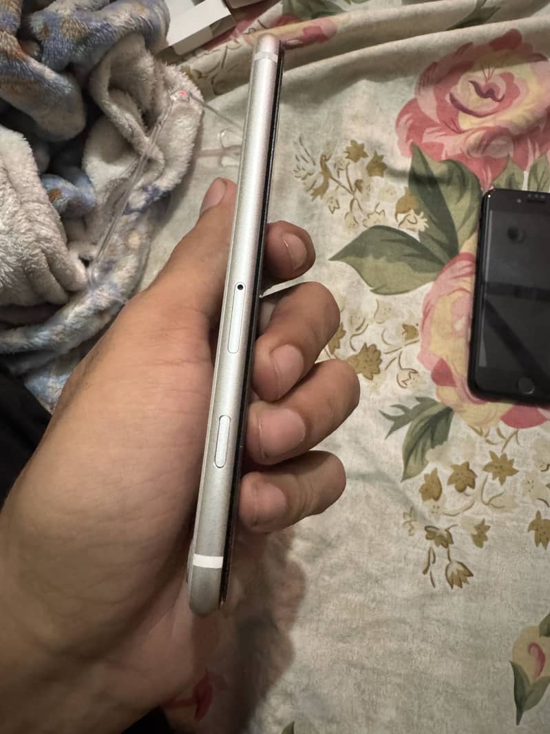 Apple iPhone SE 9