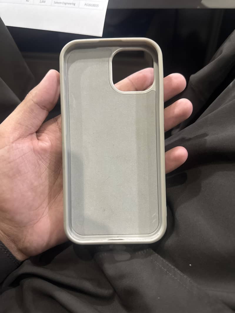 ipone 15 Cover 1
