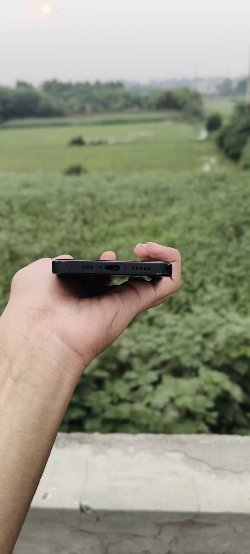 iPhone 16e with box 5