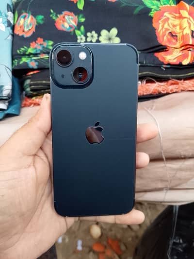 Apple iPhone 13