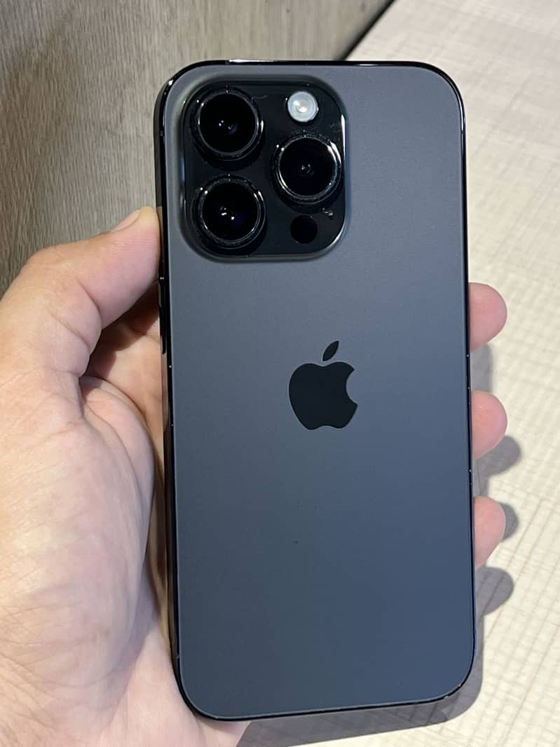 Apple iPhone 14 Pro 0