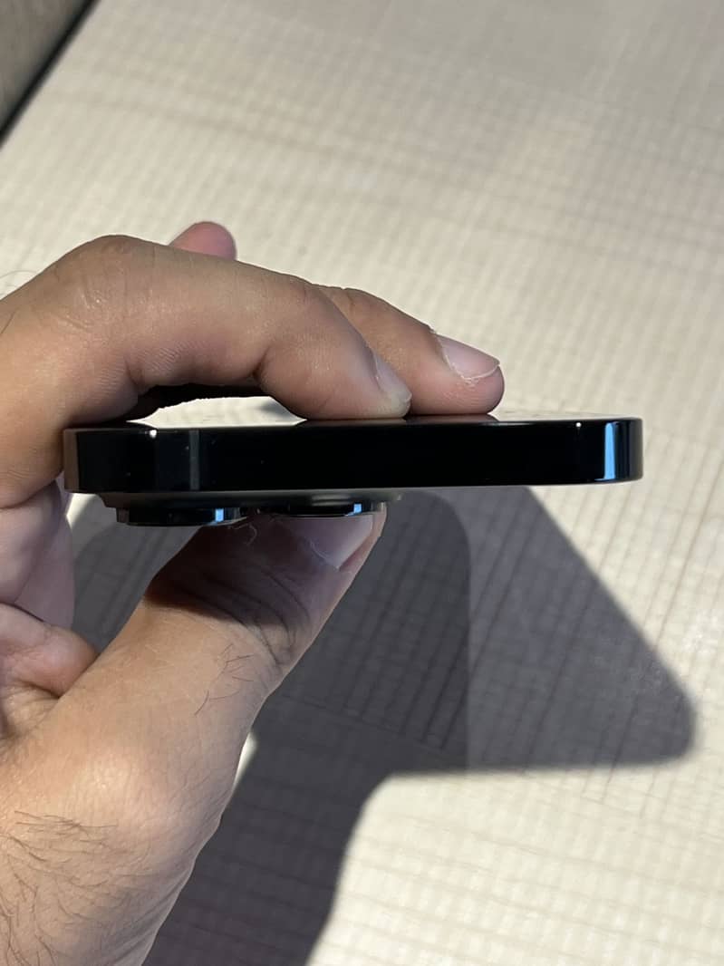 Apple iPhone 14 Pro 2