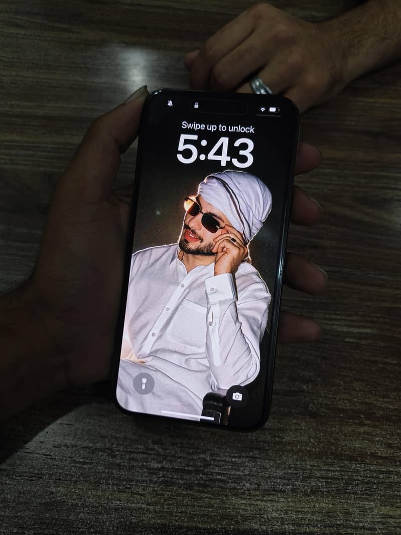 Apple iPhone 15 pro max 4