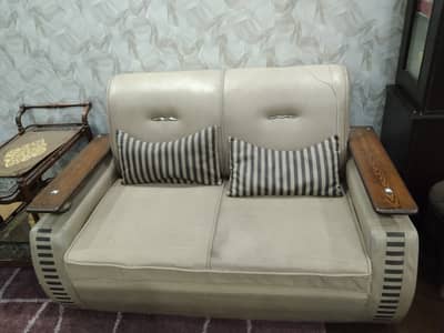 Seven seater sofa set like new home used reason price