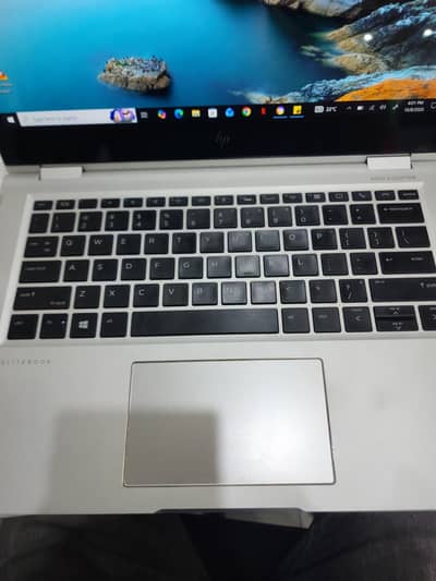 HP EliteBook x360 1030 G2 | Touchscreen | 8GB RAM | 256GB NVMe | Mint