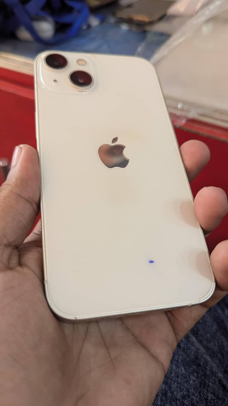 Apple iPhone 13 0