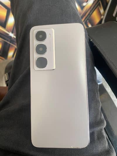 Itel City 100