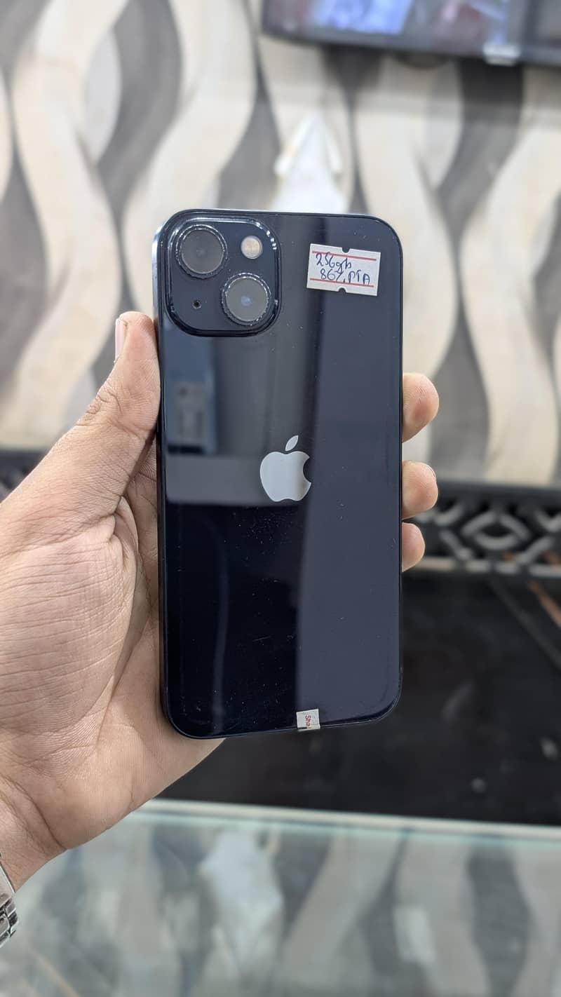 Apple iPhone 13 0