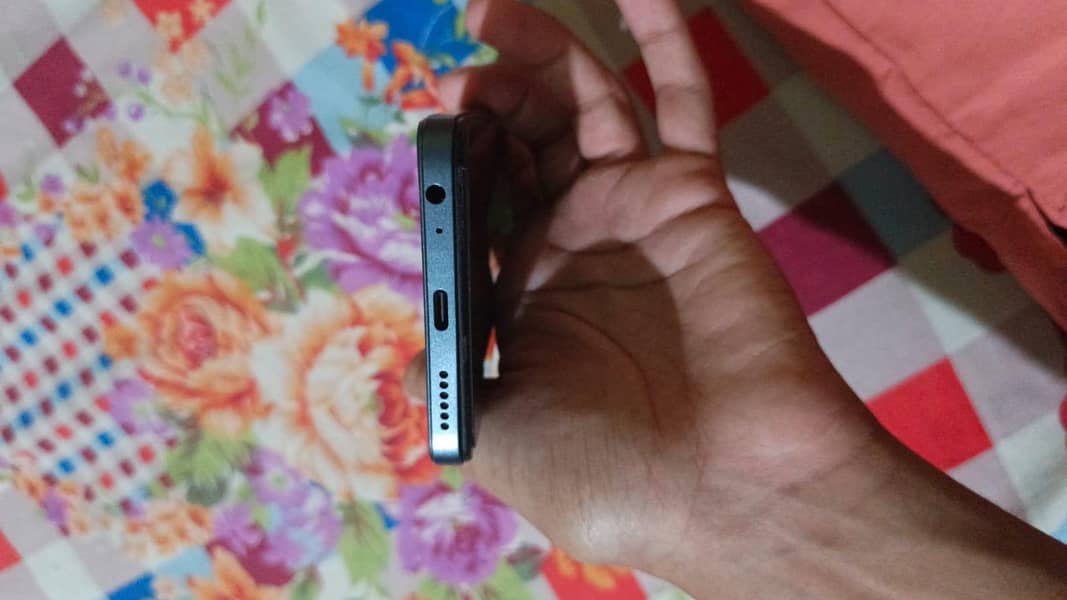 Tecno Spark 20C 4