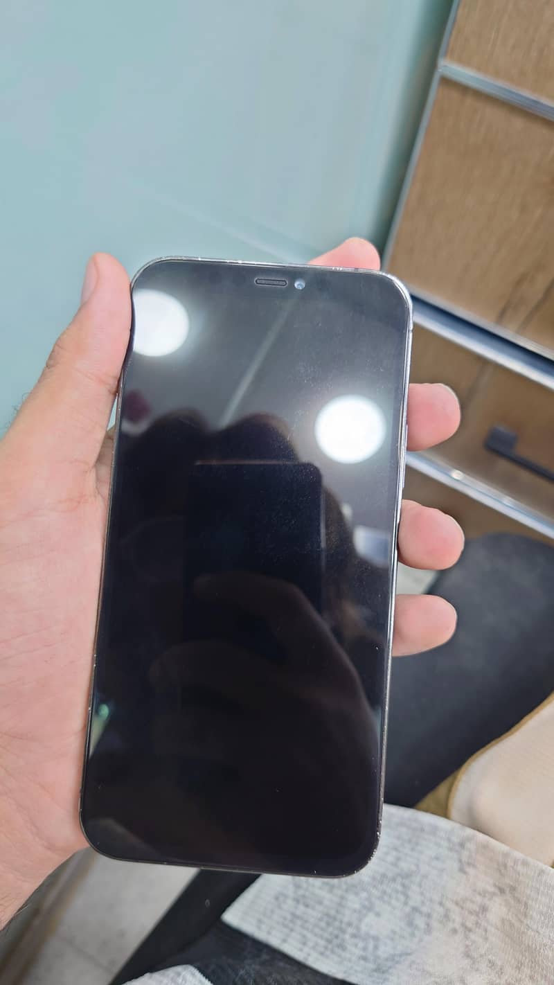 Apple iPhone 12 Pro 3