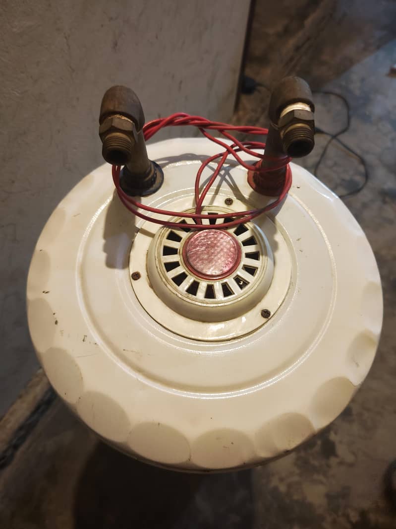 Electric geyser 1