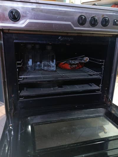 3 burning stove