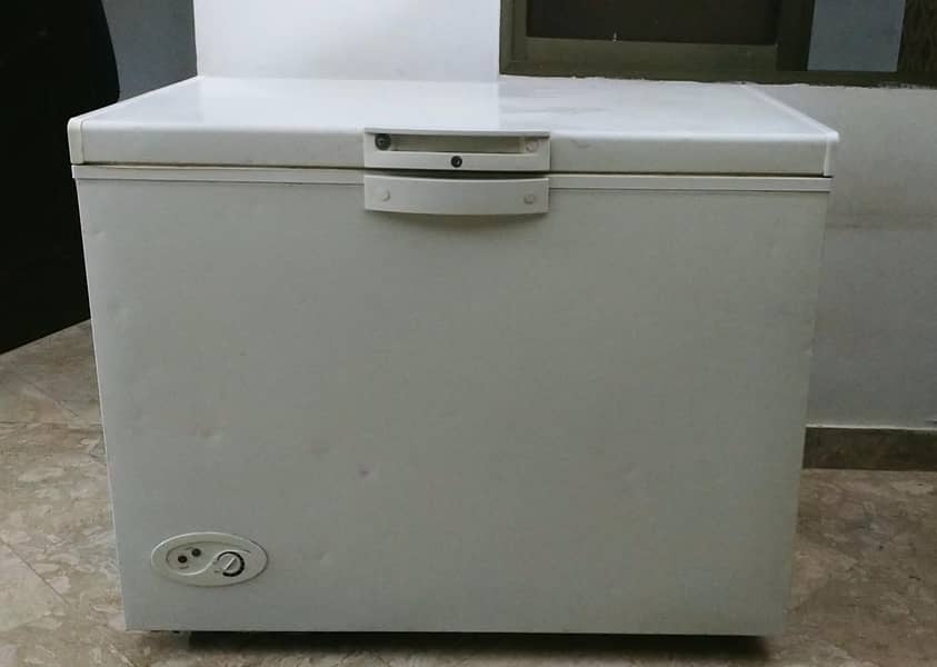 Waves deep freezer 1
