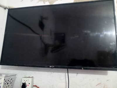 Multynet android 40 inch led.