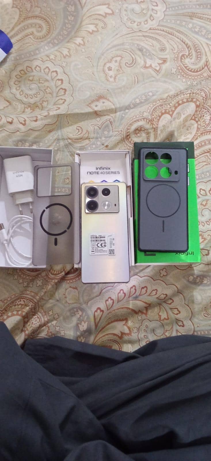 Infinix Note 40 4