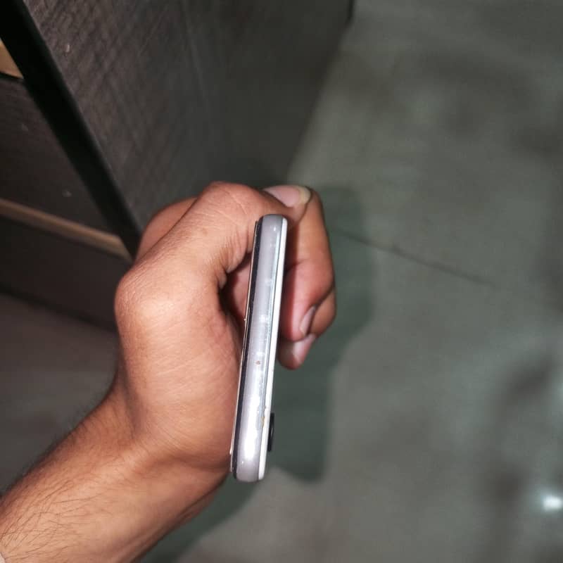 Samsung Mobile A32 1
